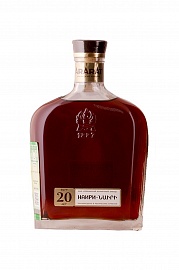 Арарат Наири 20 лет 0,7 л
